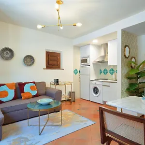 Anali - Hostatel Apartamento Granada